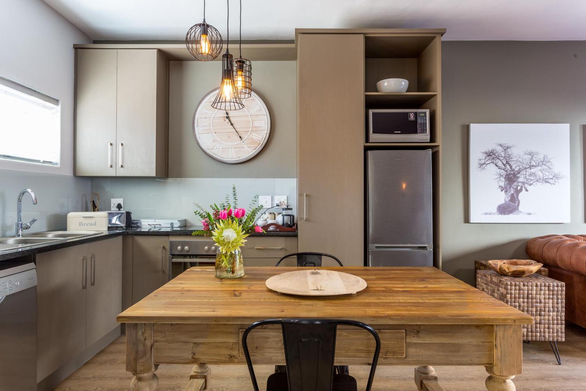 Avemore Vredehof No 3 Full Back Up Power Apartment Stellenbosch